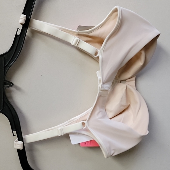 Lilyette by Bali Minimizer  Dreamwire techology built up comfort straps - Picture 3 of 4